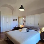 Tenuta Costa Dei Platani, Casa Dei Tigli